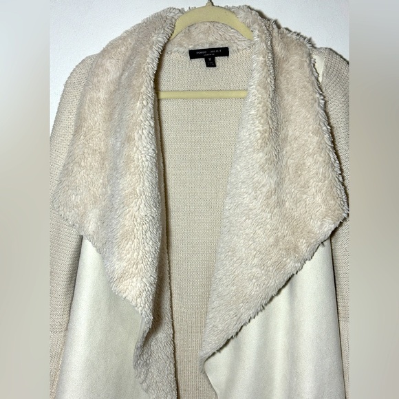 Romeo & Juliet Cream Open Waterfall Front Cardigan with Faux Fur Trim size Med - Picture 3 of 9